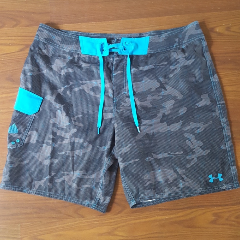 Under Armour Men’s Camo Swim Boardshorts in Black and Teal